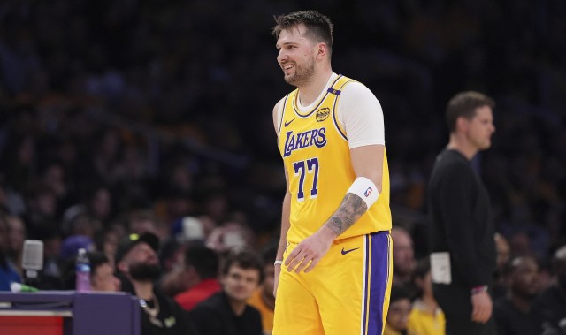 BR评选湖人队史最伟大的五笔交易：东契奇与浓眉互换排第五